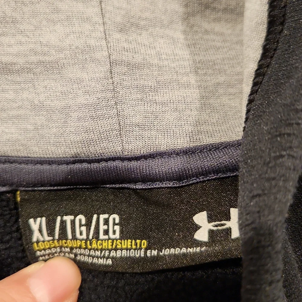 Under Armour Hooded Sweatshirt - Picture 4 of 4